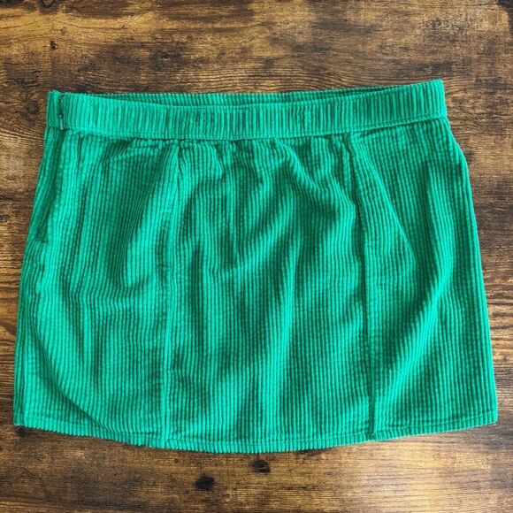 NWT Aerie Corduroy Micro Mini Skirt in Kelly Green-Size Small - Picture 5 of 10